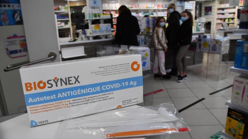 Nouvelles directives pour la distribution des autotests COVID-19 en pharmacie