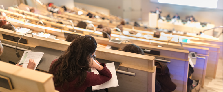 Études pharmaceutiques : les étudiants en colère contre la réforme