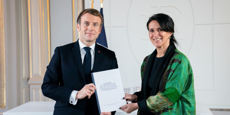 Endométriose : Emmanuel Macron lance sa stratégie nationale de lutte contre la maladie